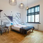 Victus Apartamenty, Flamingo